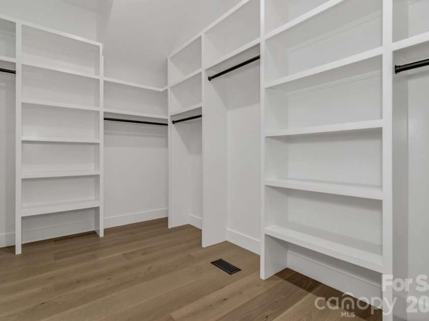 63 Winding Ridge Road, Fairview, NC 28730.  MLS# CAR4393298, YatesRealty ID 26200. 