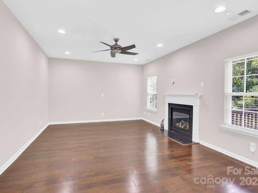 14034 Green Birch Drive, Pineville, NC 28134.  MLS# CAR4277582, YatesRealty ID 26201. 