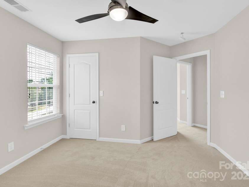 14034 Green Birch Drive, Pineville, NC 28134.  MLS# CAR4277582, YatesRealty ID 26201. 