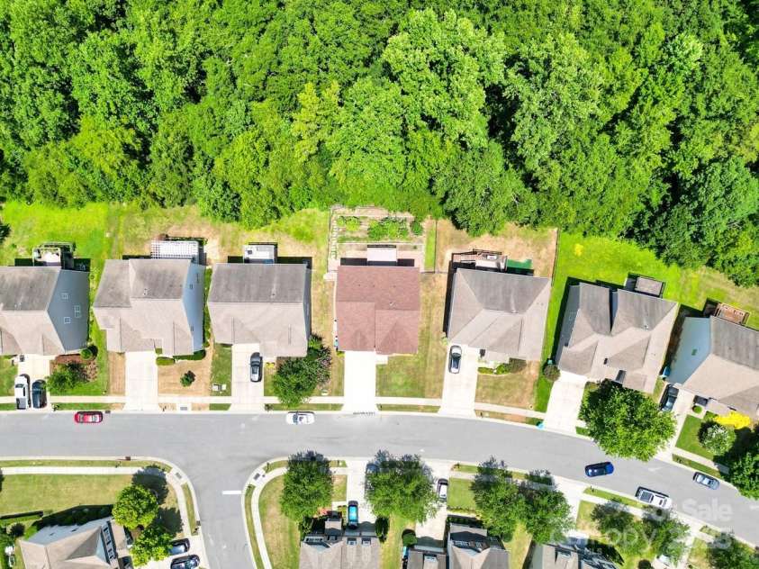 14034 Green Birch Drive, Pineville, NC 28134.  MLS# CAR4277582, YatesRealty ID 26201. 