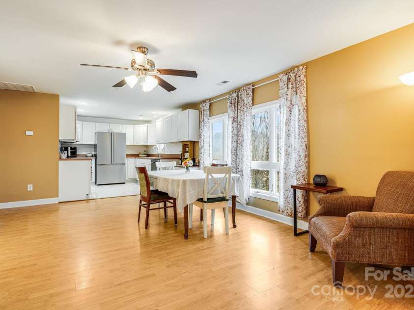 195 Whitmire Road, Brevard, NC 28712.  MLS# CAR4328642, YatesRealty ID 26201. 