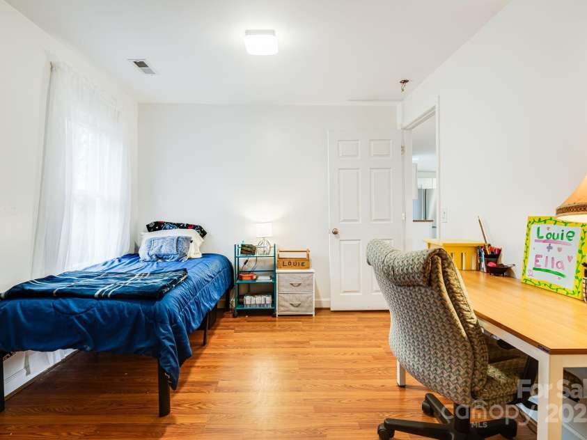 195 Whitmire Road, Brevard, NC 28712.  MLS# CAR4328642, YatesRealty ID 26201. 