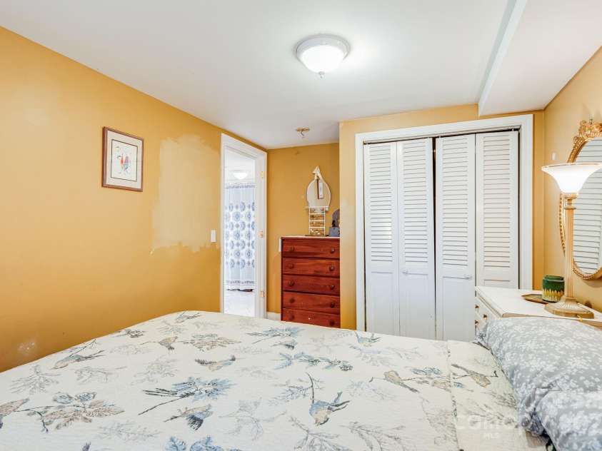 195 Whitmire Road, Brevard, NC 28712.  MLS# CAR4328642, YatesRealty ID 26201. 