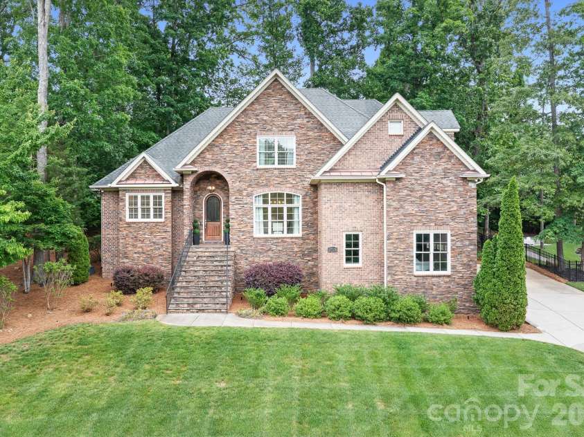7738 Burning Ridge Drive, Stanley, NC 28164.  MLS# CAR4354045, YatesRealty ID 26202. 