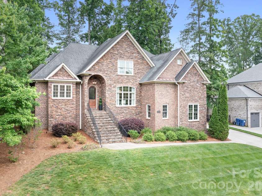 7738 Burning Ridge Drive, Stanley, NC 28164.  MLS# CAR4354045, YatesRealty ID 26202. 
