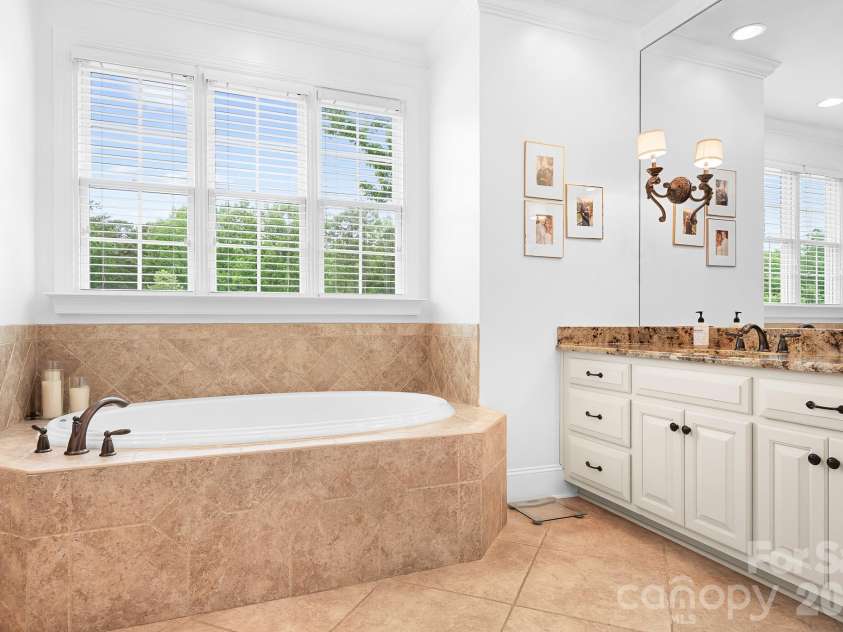 7738 Burning Ridge Drive, Stanley, NC 28164.  MLS# CAR4354045, YatesRealty ID 26202. 