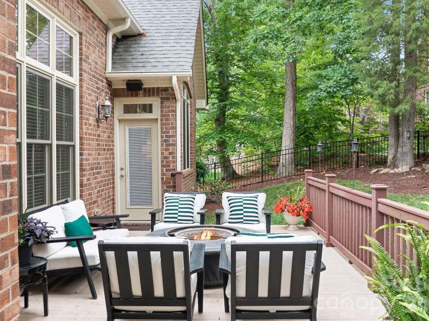 7738 Burning Ridge Drive, Stanley, NC 28164.  MLS# CAR4354045, YatesRealty ID 26202. 