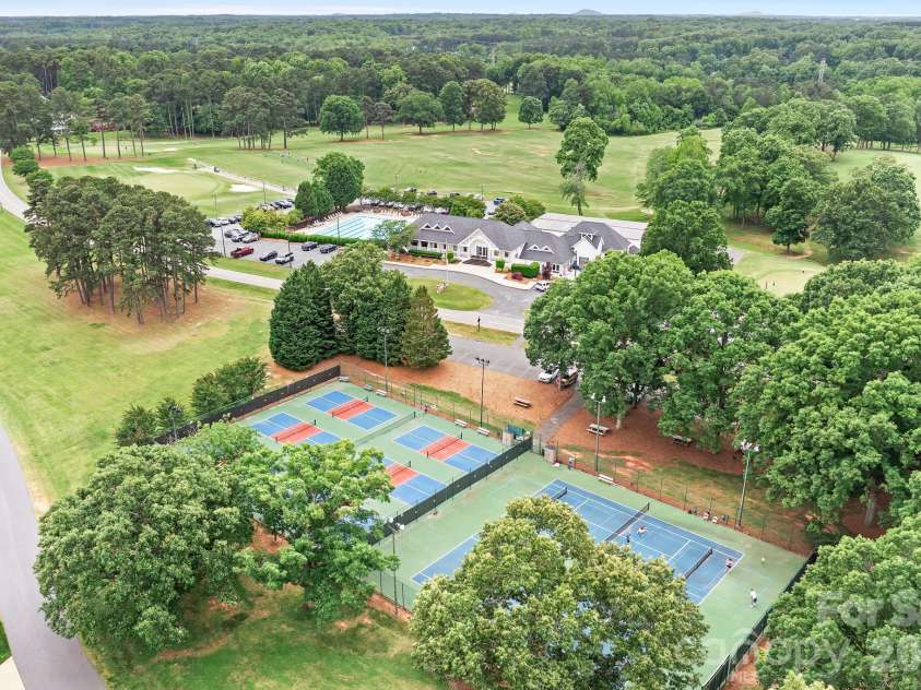 7738 Burning Ridge Drive, Stanley, NC 28164.  MLS# CAR4354045, YatesRealty ID 26202. 