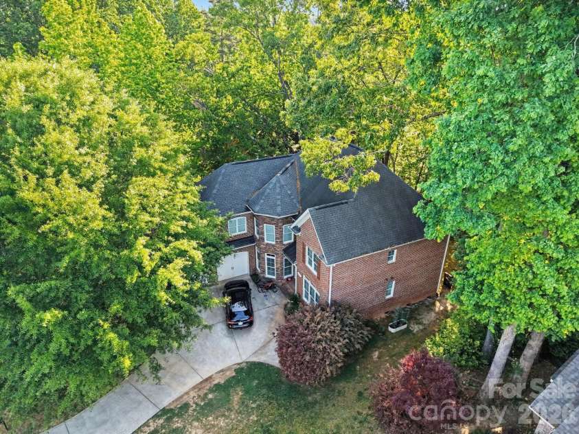 232 Birdie Drive, Stanley, NC 28164.  MLS# CAR4366420, YatesRealty ID 26203. Large Private yard