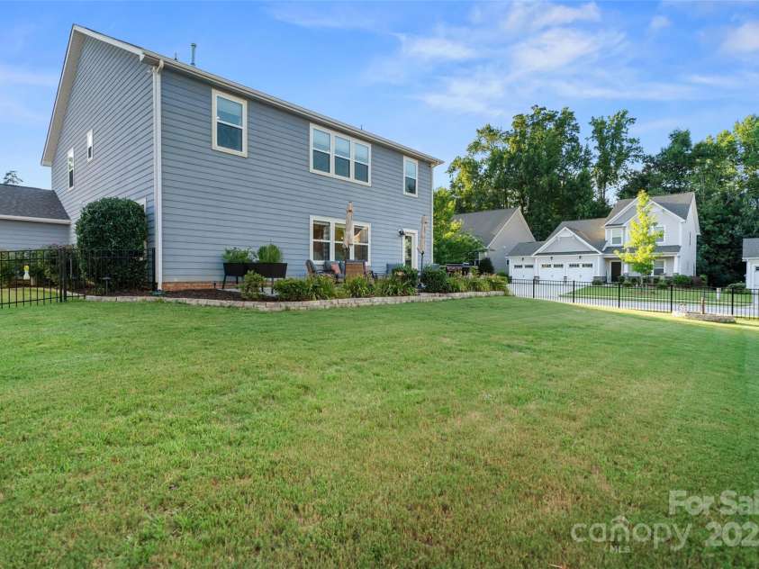 305 Redberry Court, York, SC 29745.  MLS# CAR4278168, YatesRealty ID 26203. 