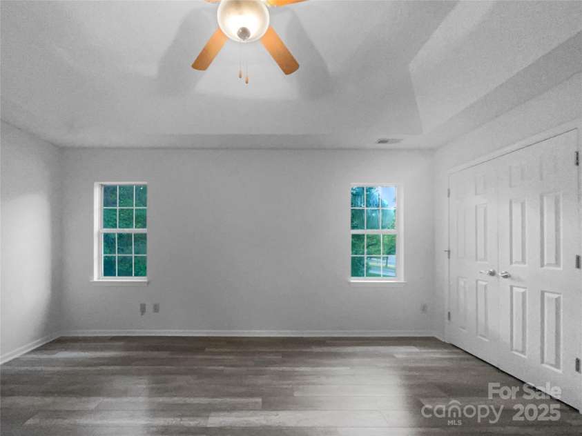 1415 Newfound Hollow Drive, Charlotte, NC 28214.  MLS# CAR4250832, YatesRealty ID 26204. 