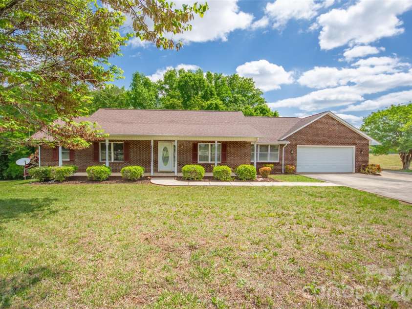 350 Josey Road, Statesville, NC 28625.  MLS# CAR4377689, YatesRealty ID 26204. 
