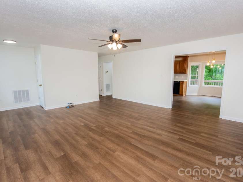 350 Josey Road, Statesville, NC 28625.  MLS# CAR4377689, YatesRealty ID 26204. 