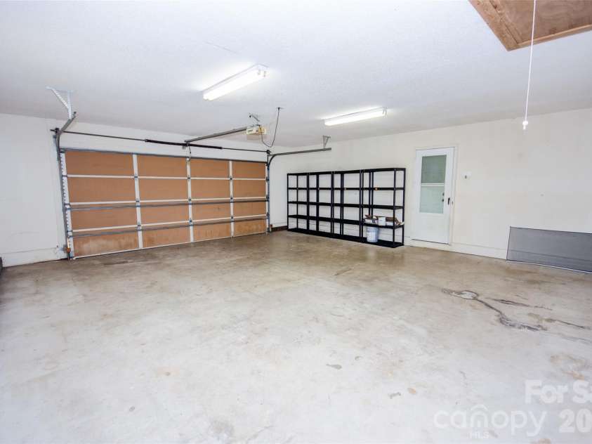 350 Josey Road, Statesville, NC 28625.  MLS# CAR4377689, YatesRealty ID 26204. 