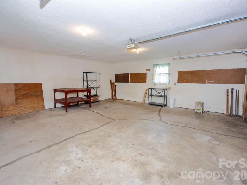 350 Josey Road, Statesville, NC 28625.  MLS# CAR4377689, YatesRealty ID 26204. 