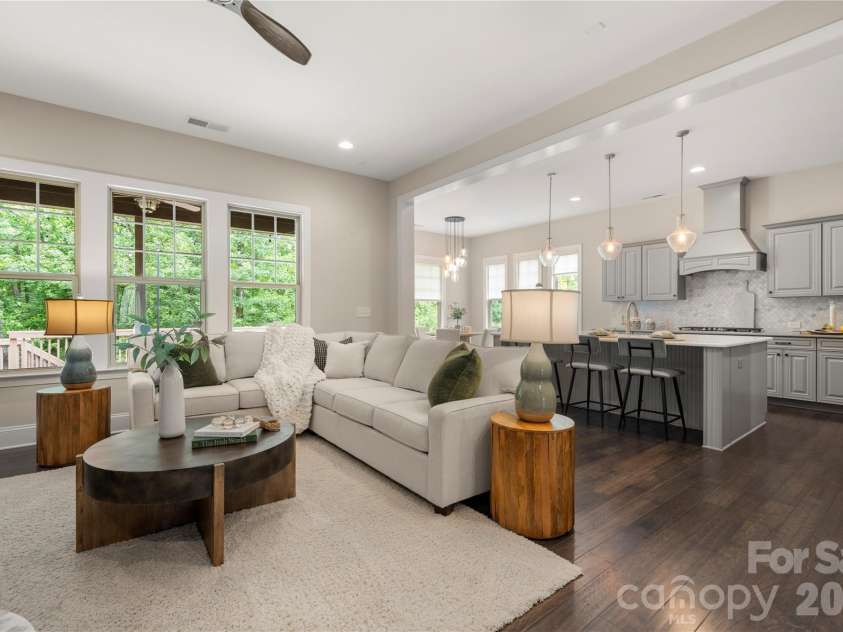 109 Eden Hollow Lane, Matthews, NC 28104.  MLS# CAR4381944, YatesRealty ID 26205. 