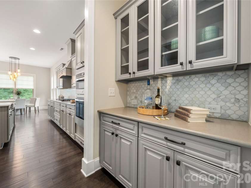 109 Eden Hollow Lane, Matthews, NC 28104.  MLS# CAR4381944, YatesRealty ID 26205. 