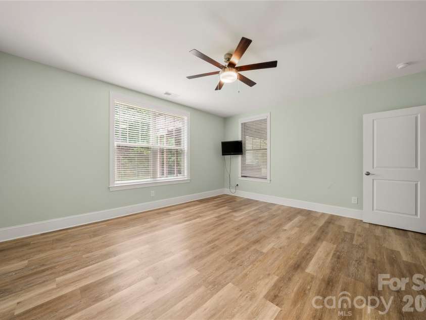 109 Eden Hollow Lane, Matthews, NC 28104.  MLS# CAR4381944, YatesRealty ID 26205. 