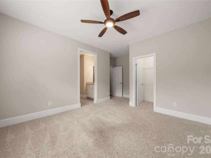109 Eden Hollow Lane, Matthews, NC 28104.  MLS# CAR4381944, YatesRealty ID 26205. 