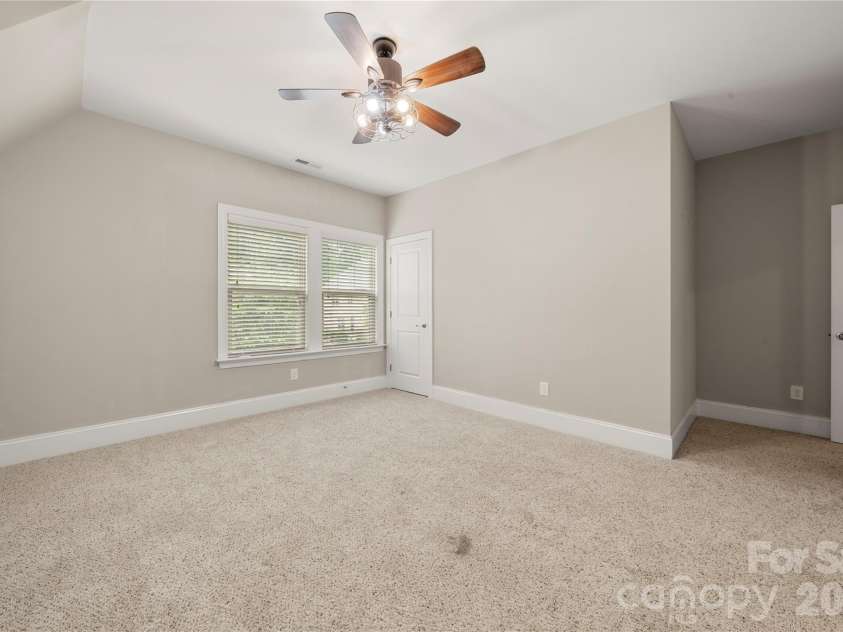 109 Eden Hollow Lane, Matthews, NC 28104.  MLS# CAR4381944, YatesRealty ID 26205. 
