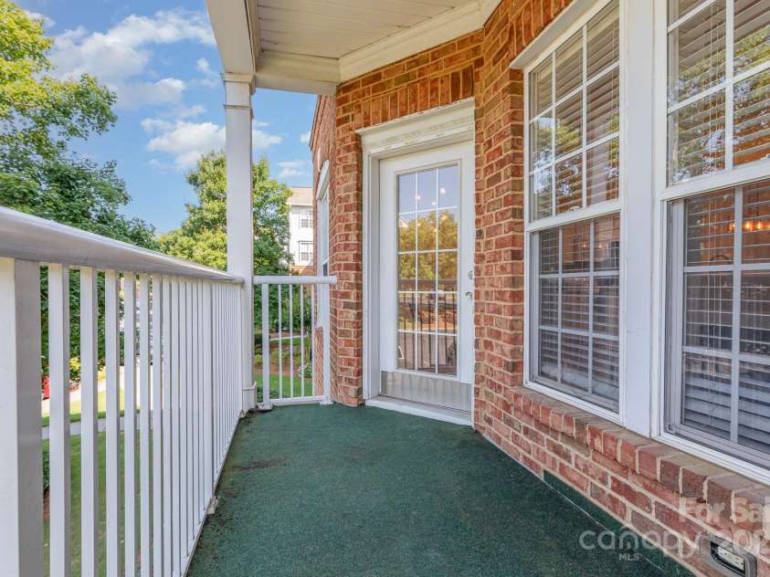 14624 Via Sorrento Drive, Charlotte, NC 28277.  MLS# CAR4273577, YatesRealty ID 26205. 