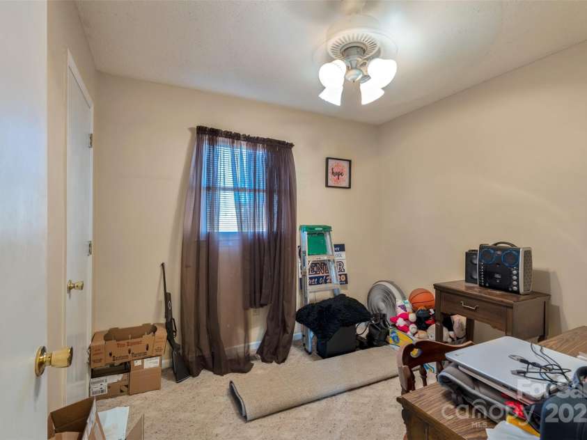 274 Trojan Lane, Forest City, NC 28043.  MLS# CAR4276217, YatesRealty ID 26207. 