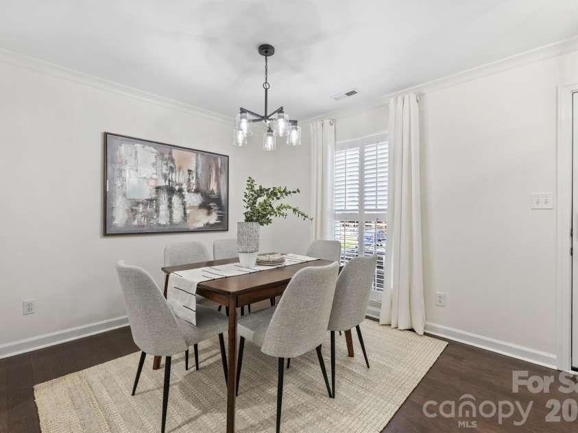 520 Poplar Street, Charlotte, NC 28202.  MLS# CAR4375281, YatesRealty ID 26207. 