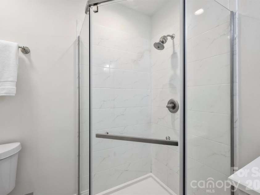 520 Poplar Street, Charlotte, NC 28202.  MLS# CAR4375281, YatesRealty ID 26207. 