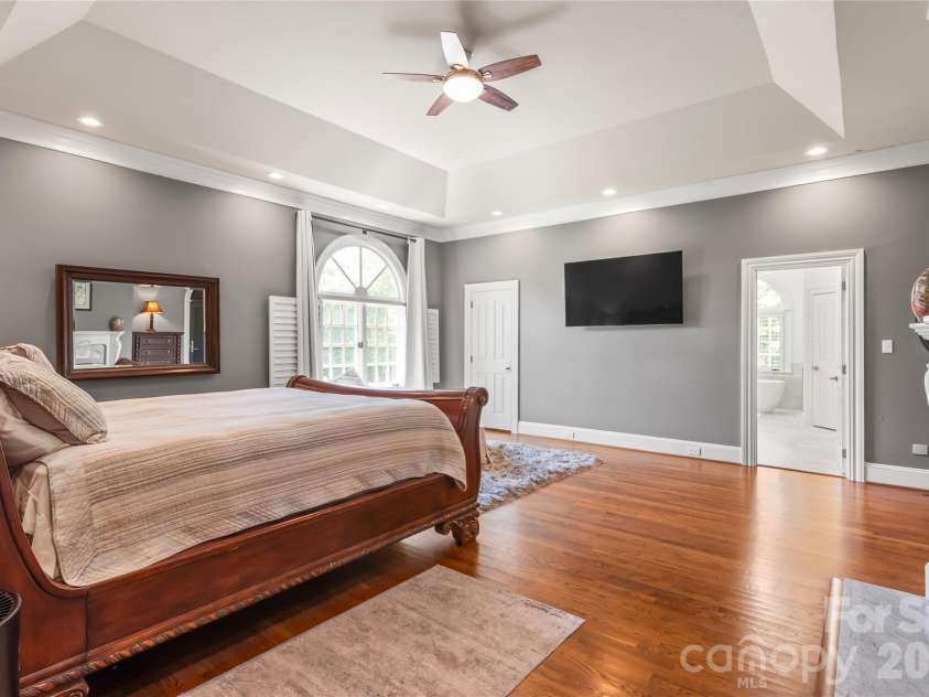 5400 Challisford Lane, Charlotte, NC 28226.  MLS# CAR4383848, YatesRealty ID 26209. Primary on Main