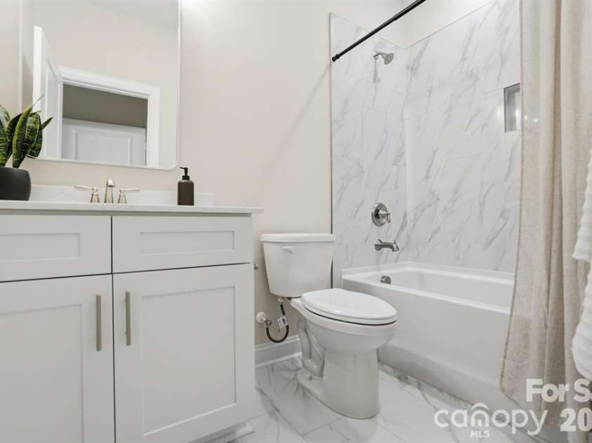 8927 Sharonbrook Drive, Charlotte, NC 28210.  MLS# CAR4402240, YatesRealty ID 2621. 
