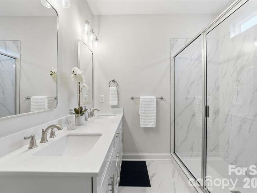 8927 Sharonbrook Drive, Charlotte, NC 28210.  MLS# CAR4402240, YatesRealty ID 2621. 