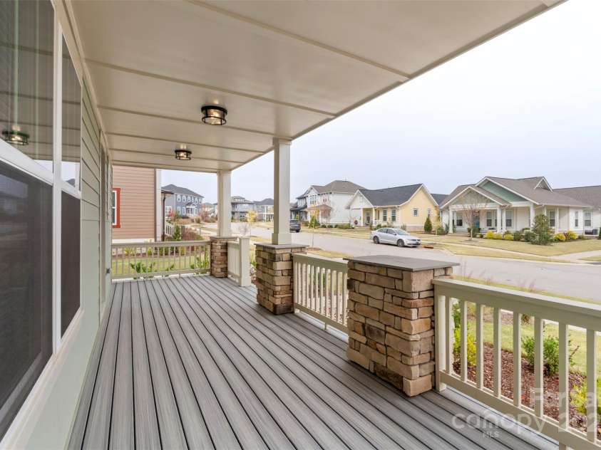 283 Luray Way, Rock Hill, SC 29730.  MLS# CAR4308548, YatesRealty ID 26210. 