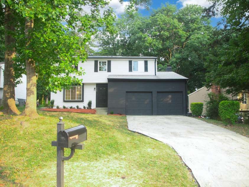 3220 Winchelsea Drive, Charlotte, NC 28212.  MLS# CAR4280478, YatesRealty ID 26210. 