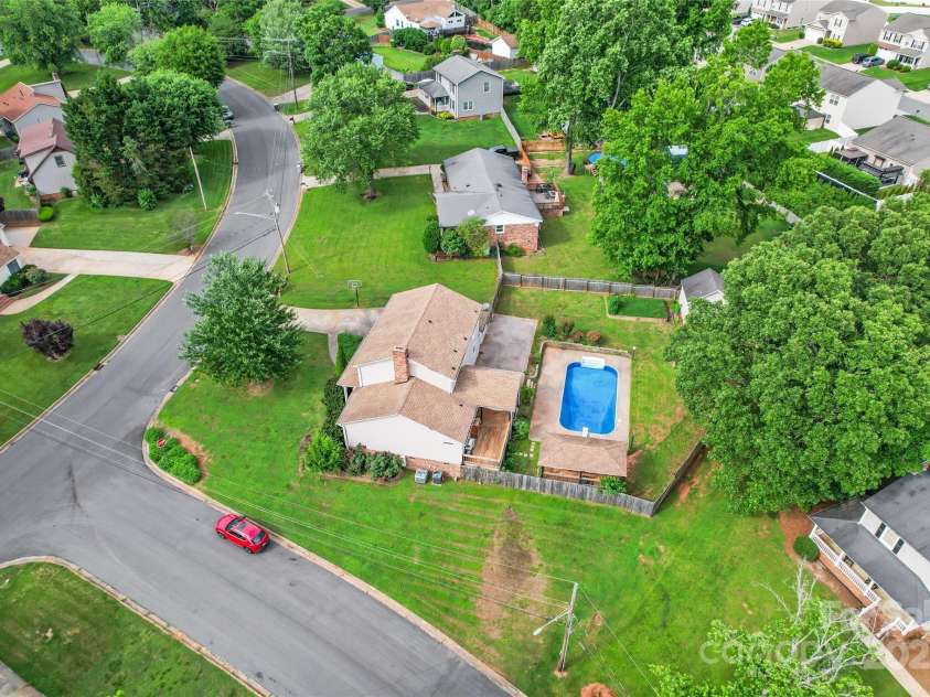 1724 Windy Rush Lane, Gastonia, NC 28054.  MLS# CAR4259446, YatesRealty ID 26211. 