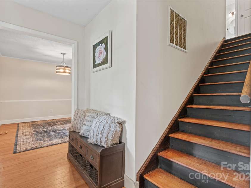 1724 Windy Rush Lane, Gastonia, NC 28054.  MLS# CAR4259446, YatesRealty ID 26211. 