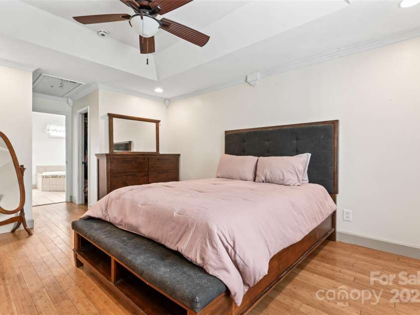 1724 Windy Rush Lane, Gastonia, NC 28054.  MLS# CAR4259446, YatesRealty ID 26211. 