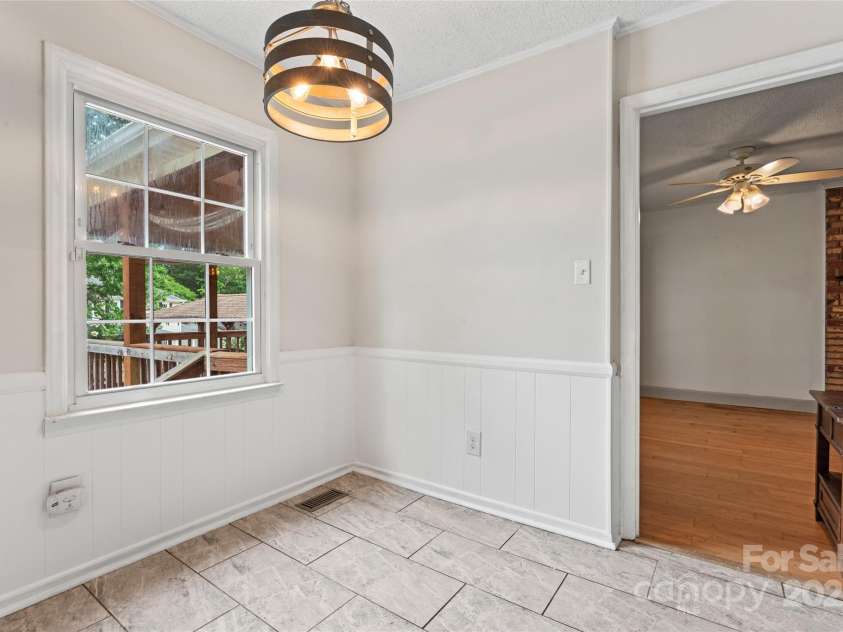 1724 Windy Rush Lane, Gastonia, NC 28054.  MLS# CAR4259446, YatesRealty ID 26211. 