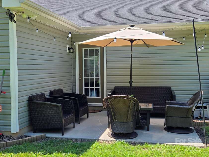 1300 Bethpage Road, Kannapolis, NC 28081.  MLS# CAR4279918, YatesRealty ID 26212. 