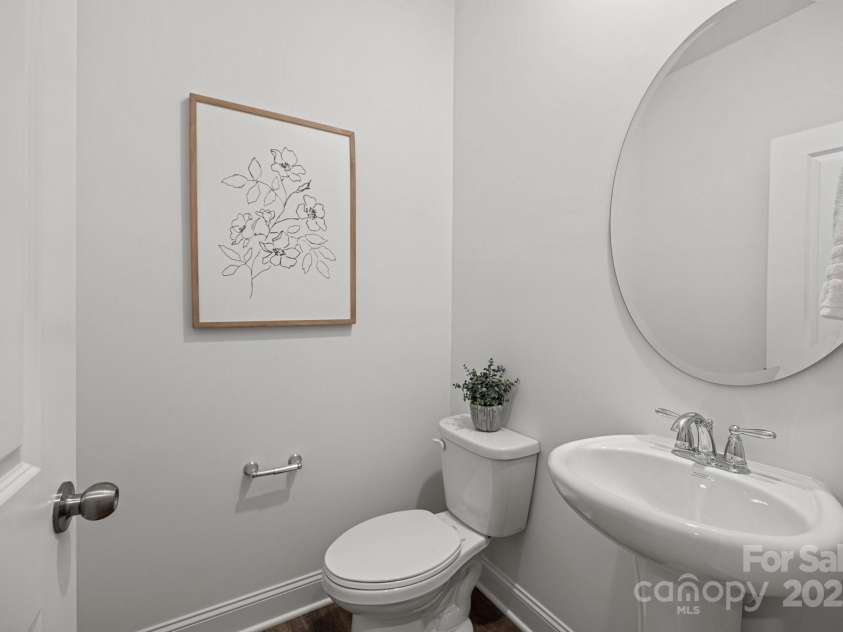 5005 Cherry Gum Court, Matthews, NC 28105.  MLS# CAR4244102, YatesRealty ID 26214. 