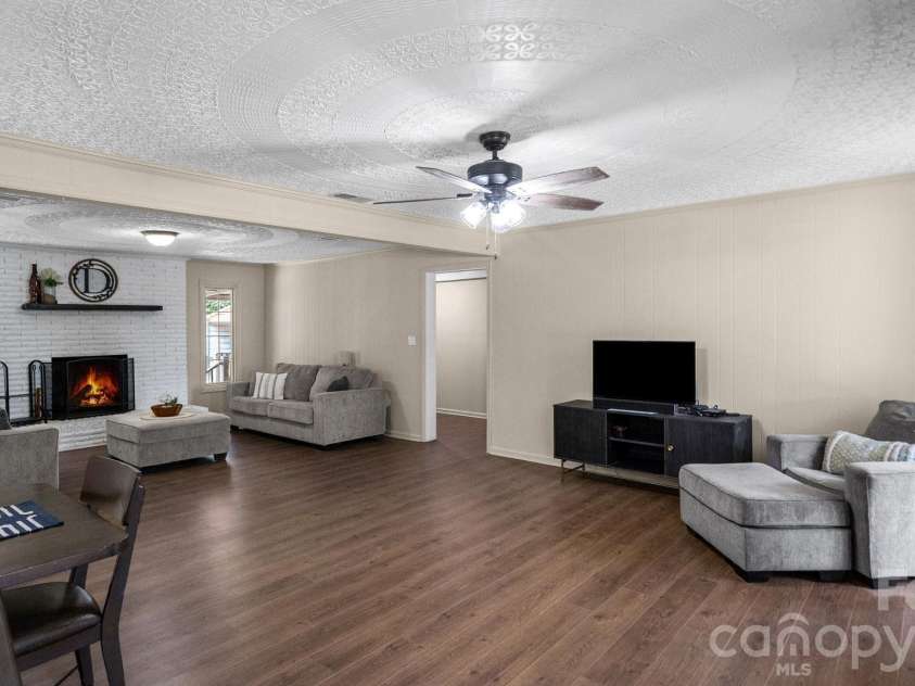 5374 NC 150 Highway, Lincolnton, NC 28092.  MLS# CAR4397792, YatesRealty ID 26215. 