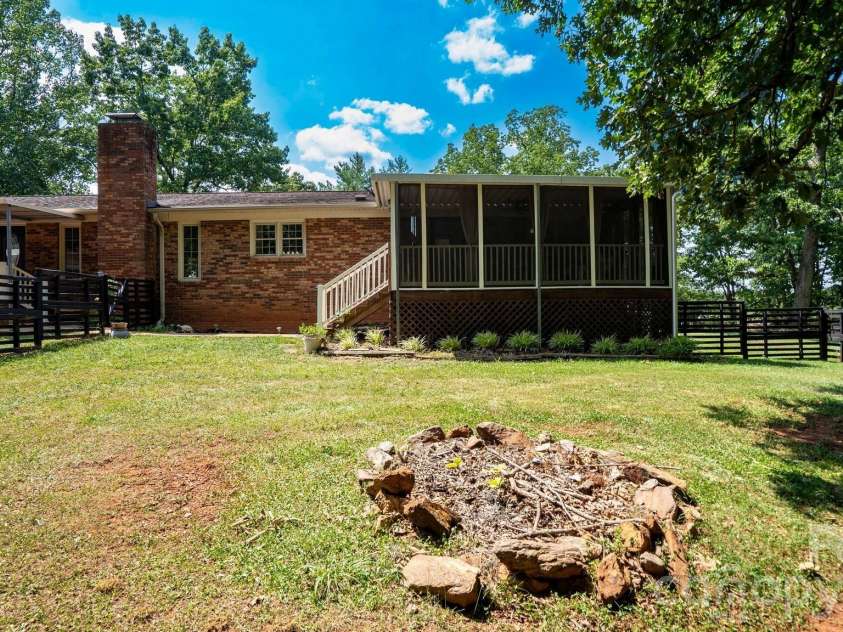5374 NC 150 Highway, Lincolnton, NC 28092.  MLS# CAR4397792, YatesRealty ID 26215. 