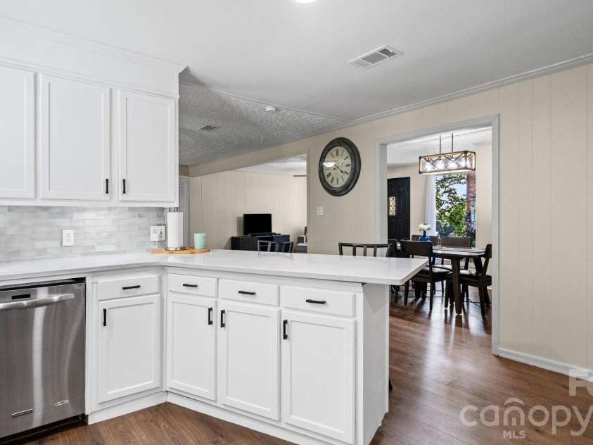 5374 NC 150 Highway, Lincolnton, NC 28092.  MLS# CAR4397792, YatesRealty ID 26215. 