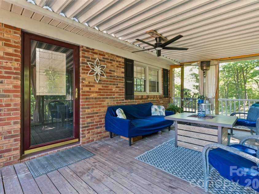 5374 Nc 150 Highway, Lincolnton, NC 28650.  MLS# CAR4381139, YatesRealty ID 26215. 20' x 11' Screened in Porch