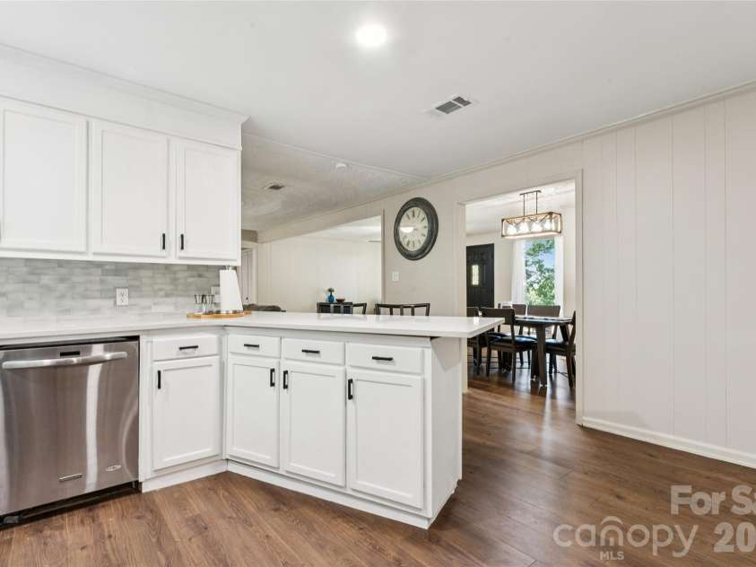 5374 Nc 150 Highway, Lincolnton, NC 28650.  MLS# CAR4381139, YatesRealty ID 26215. 