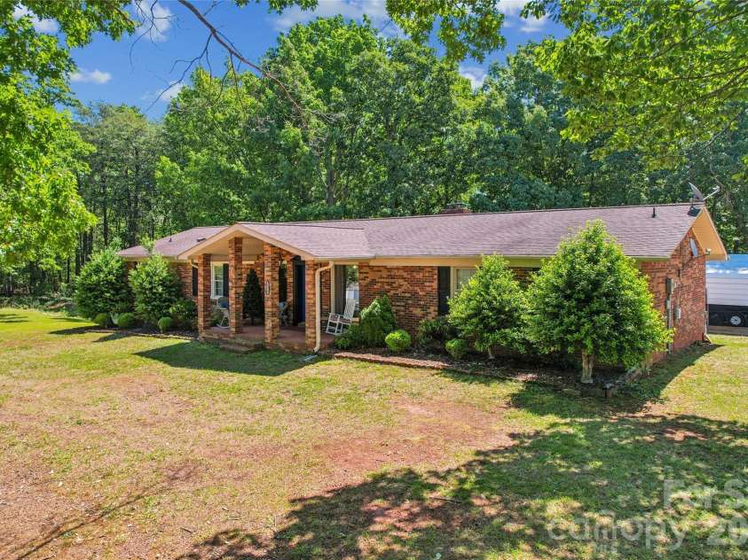 5374 Nc 150 Highway, Lincolnton, NC 28650.  MLS# CAR4381139, YatesRealty ID 26215. 
