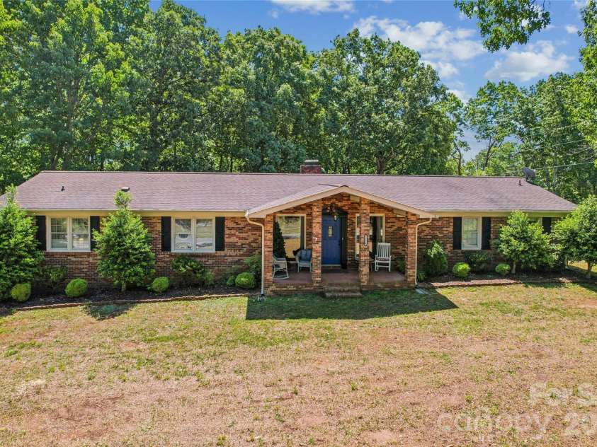 5374 Nc 150 Highway, Lincolnton, NC 28650.  MLS# CAR4381139, YatesRealty ID 26215. 
