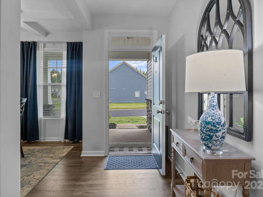 7604 Tanglewood Way, Denver, NC 28037.  MLS# CAR4258922, YatesRealty ID 26216. Entry