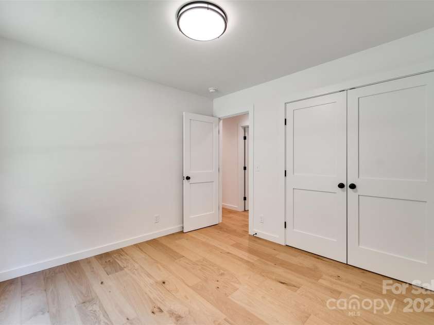 22 Crossing Lane, Sylva, NC 28779.  MLS# CAR4281247, YatesRealty ID 26217. 