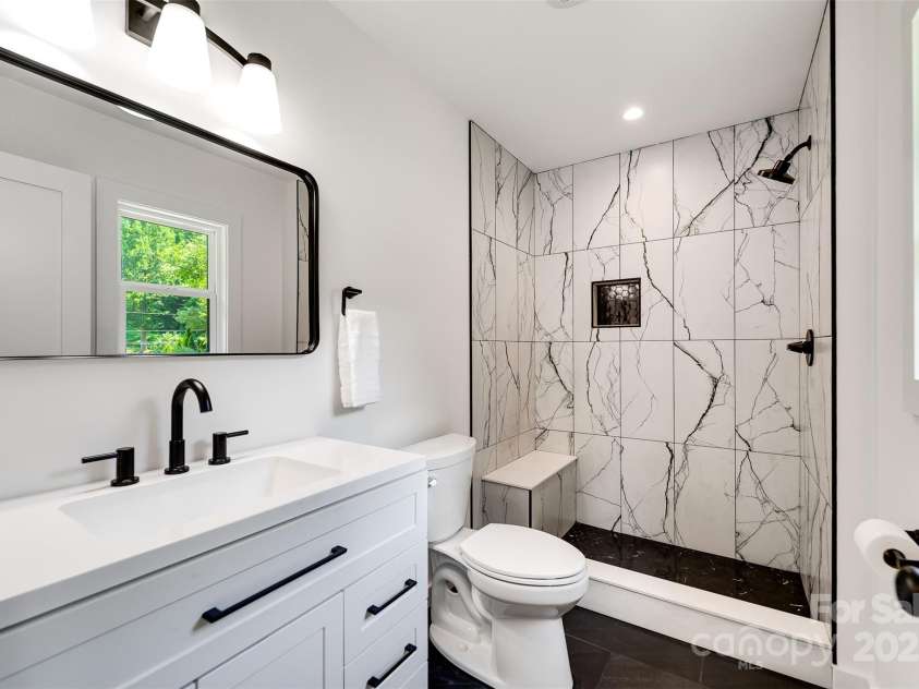 22 Crossing Lane, Sylva, NC 28779.  MLS# CAR4281247, YatesRealty ID 26217. 