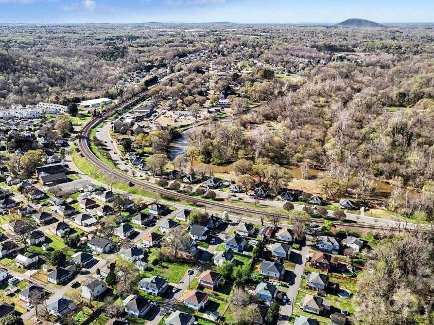 28 2nd Street, Cramerton, NC 28032.  MLS# CAR4357409, YatesRealty ID 26217. 